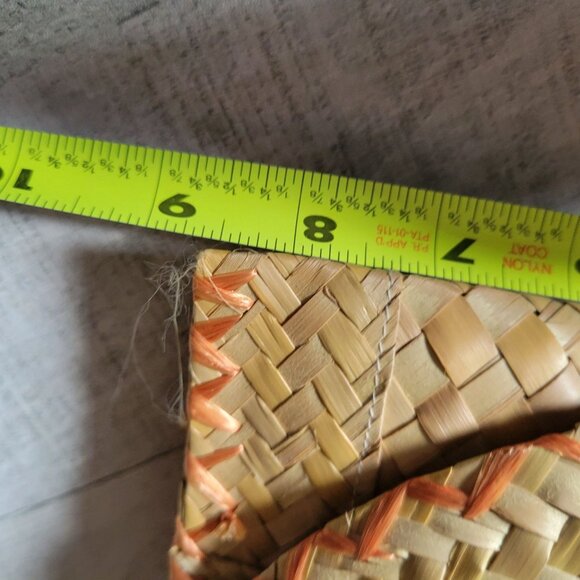 Handwoven Raffia Crossbody Bag & Clutch Set With Floral Design - Picture 11 of 12